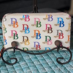 *SOLD*Dooney & Bourke White Multi 1975 Wallet